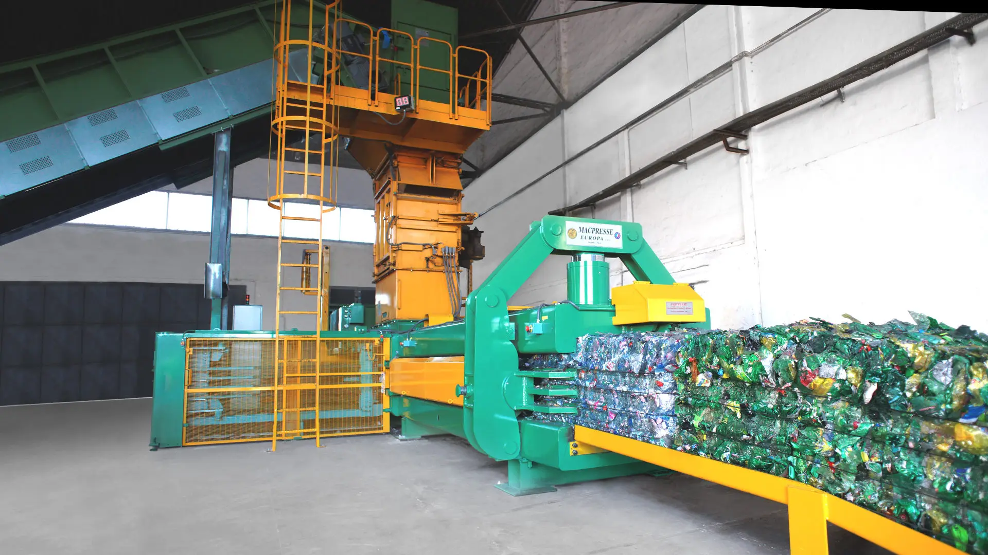 Macpresse MAC 108/2 – Ballepresser, leveret af Macpresse