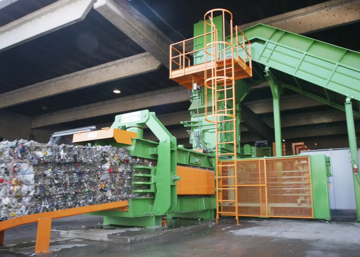 Macpresse MAC 110/1 – Ballepresser, leveret af Macpresse