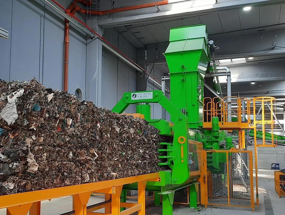 Macpresse MAC 110L/2 – Ballepresser, leveret af Macpresse