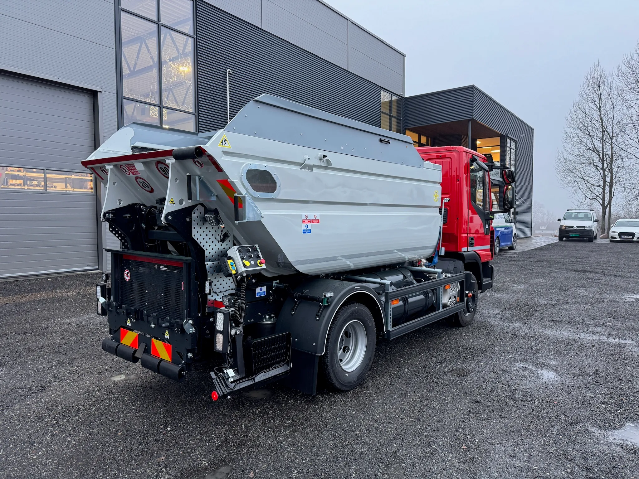 To Orus Plus tilbringerbiler på CNG-chassis